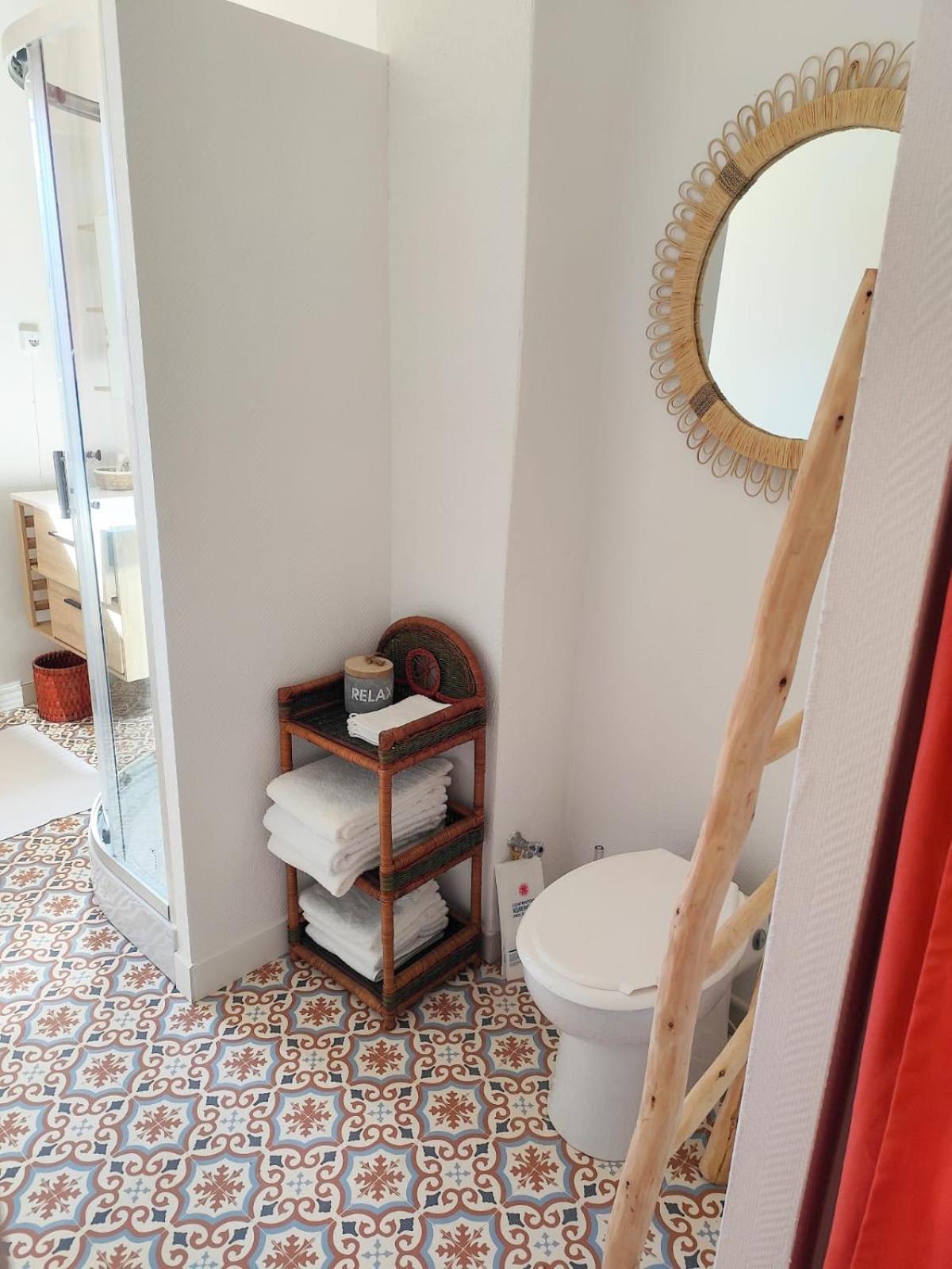 Bed and Breakfast Casa Louisa Serralongue Екстер'єр фото